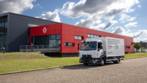 1732701480_Renault_Trucks_Retrofit_01