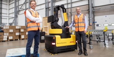 1752068760_DHL_Supply_Chain___Saul_Resnick_Tim_Tetzlaff_and_Boston_Dynamic_Strech
