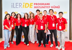1752216688_Shell_IlerideMezuniyet_Gorsel__3_