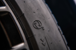 1752218405_Pirelli_Logo_Bio_Based_RecycledMaterials