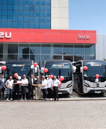 Anadolu Isuzudan Mesnevi Turizme Özel Üretim Grand Toro Teslimatı