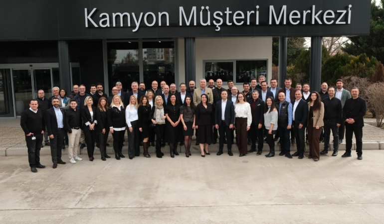 Mercedes-Benz Türk’ten Aksaray’da 111 Bin Araç Teslimatı: Merkez Yenilendi