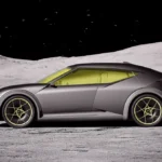 Milano'da Sürpriz Model Tanıtımı