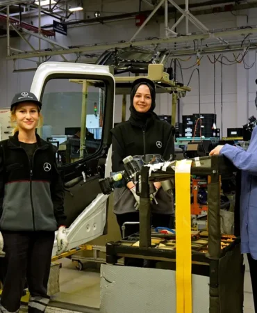 Mercedes-Benz Türk, Kadın İstihdamında Öncü Rolde