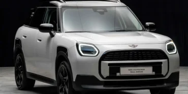 MINI, Dark ve Trail Edition ile Sahneye Çıkıyor