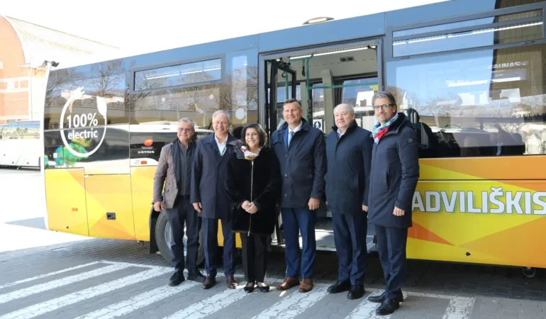 Sürpriz Teslimat: Litvanya'ya Elektrikli Otobüsler